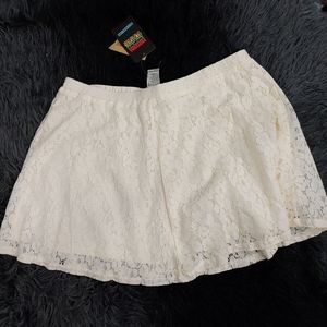 AMERICAN RAG LACEY SKIRT